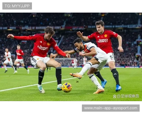 曼联盯上两名新援，计划冬窗补强中场